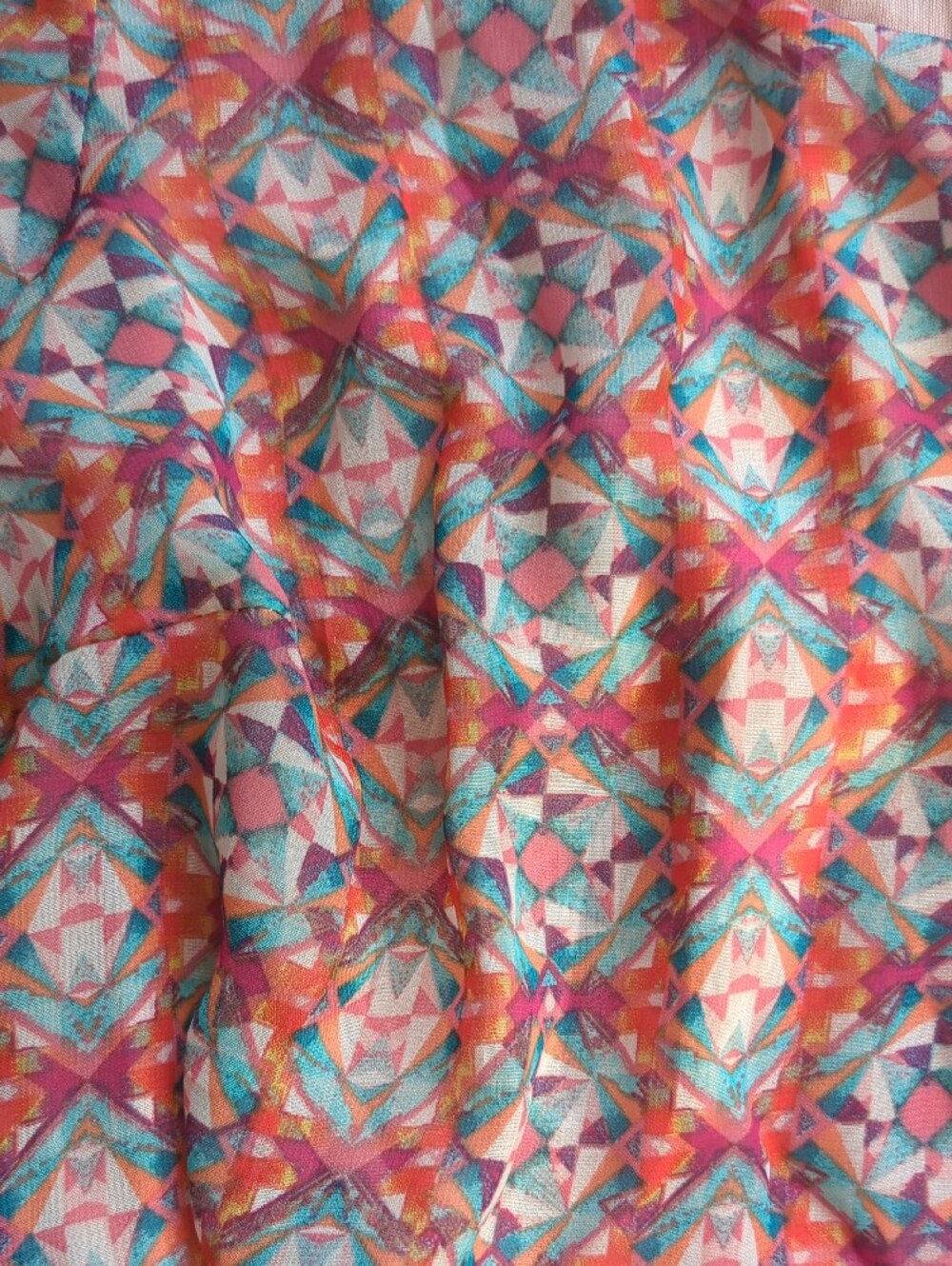 Shelby & Palmer Geometric Kaleidoscope Print Short Sleeve High-Low Midi Dress - Picture 15 of 16